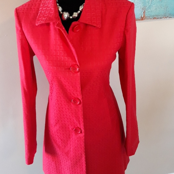 DStudio/Stylish Red Coat - Picture 6 of 10